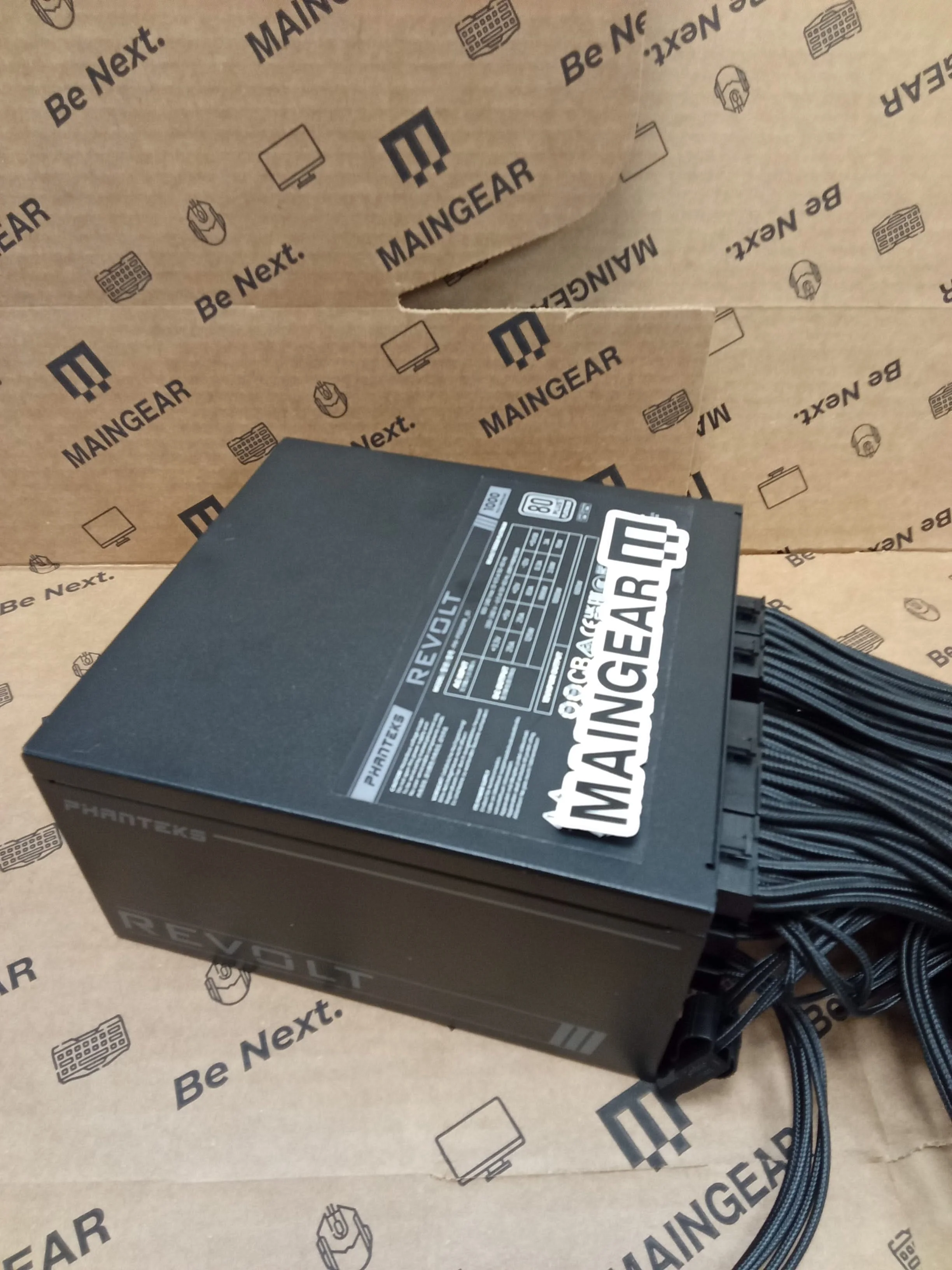 Phanteks Revolt 1000W